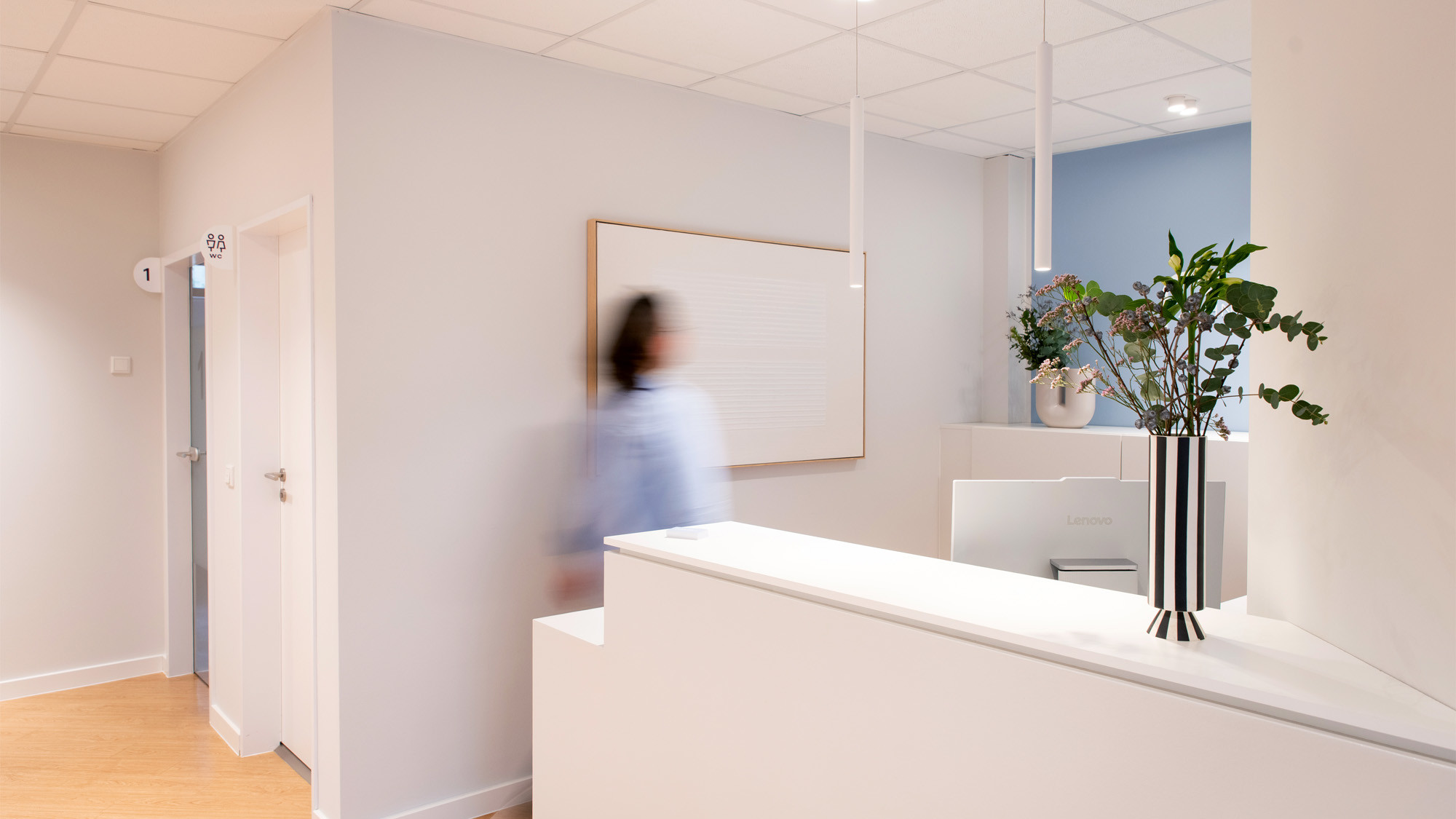 Praxisräume pur Zahnheilkunde – moderne Zahnbehandlung in Brühl